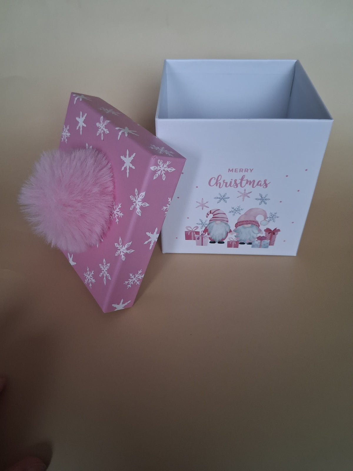 Roze Fluffy Xmass Geschenkverpakking